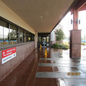 Pressure Washing Commerical Property