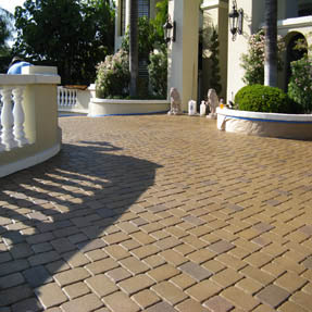 Paver Cleaning & Sealing