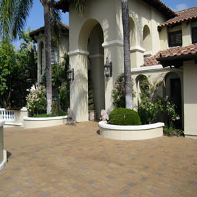 Paver Cleaning & Sealing