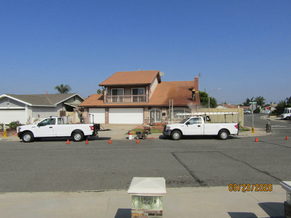 Roof Cleaning Terra Cotta Roof Tile & Discharge Vacuums